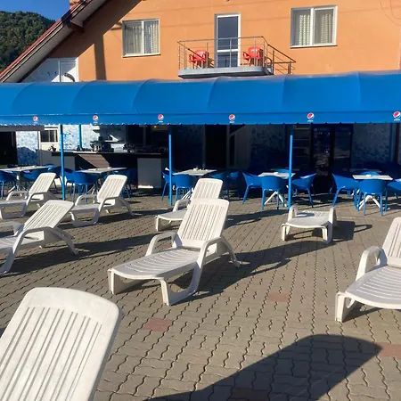 Pensiunea Hyperion Cormaia Guest house