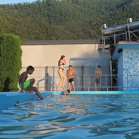 Guest house Pensiunea Hyperion Cormaia