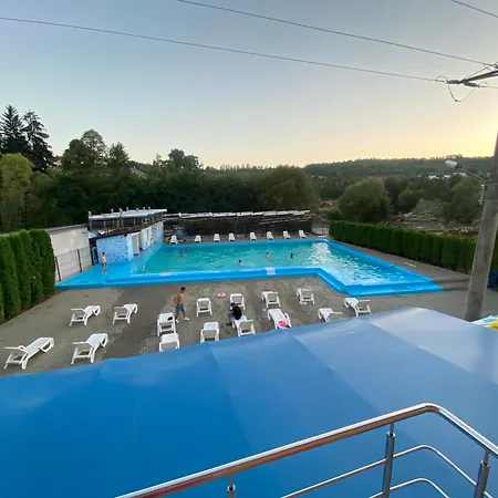 Guest house Pensiunea Hyperion Cormaia