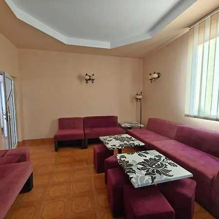 Pensiunea Hyperion Cormaia 3*